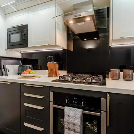 2 Bed In Whitby Oc-W29863 * Whitby