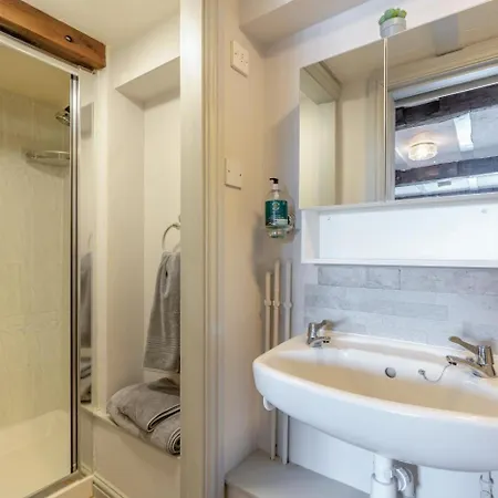 Semesterbostad 2 Bed In Whitby Oc-W29863 Whitby